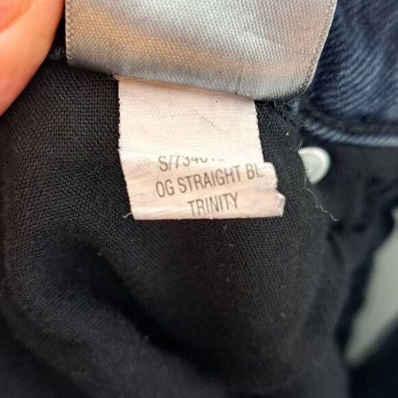 Old Navy Women's High Rise OG Straight Button Fly Jeans in Trinity Wash size 12 - Picture 7 of 7